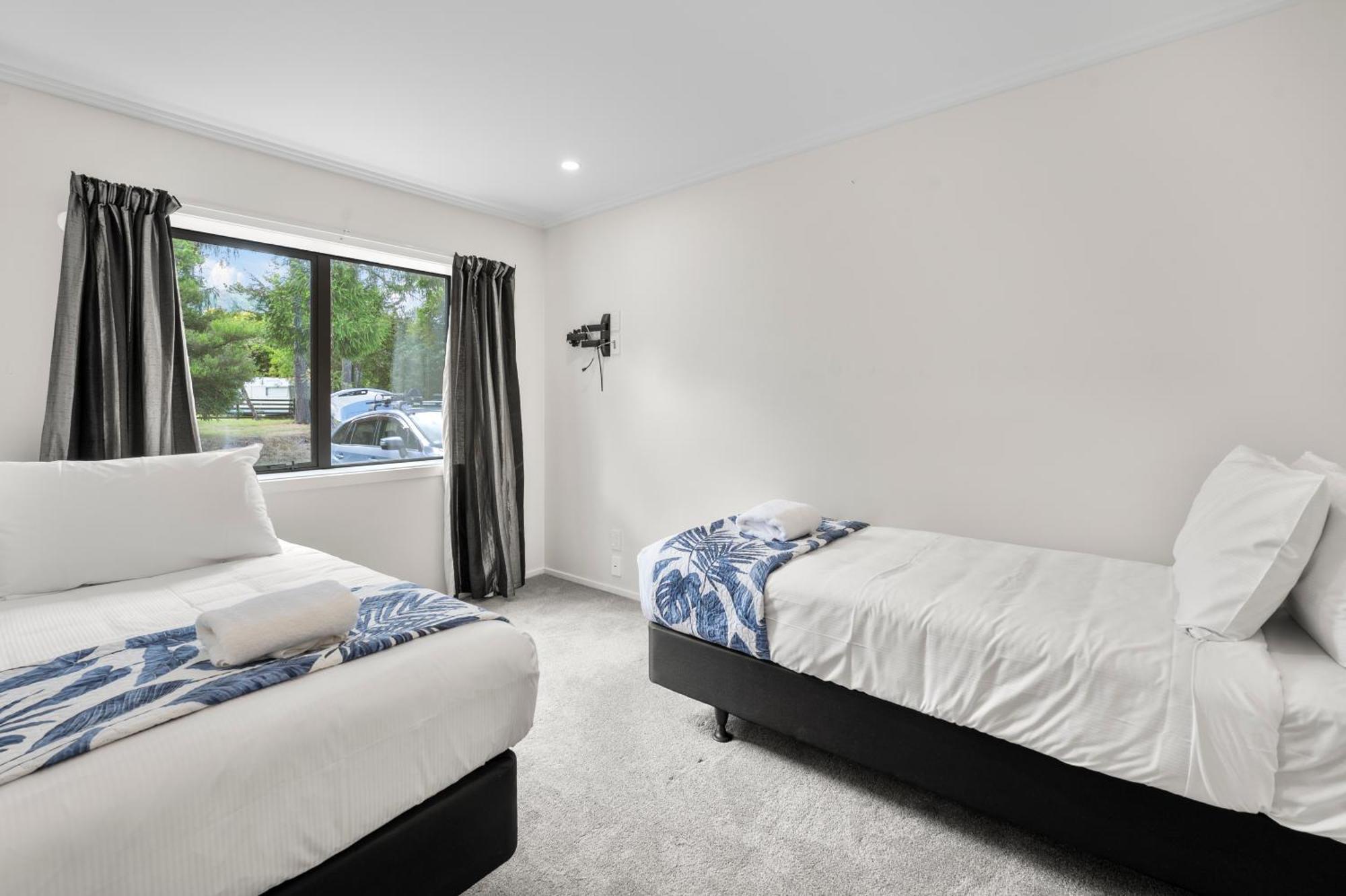 Holiday home The Tin Hut -