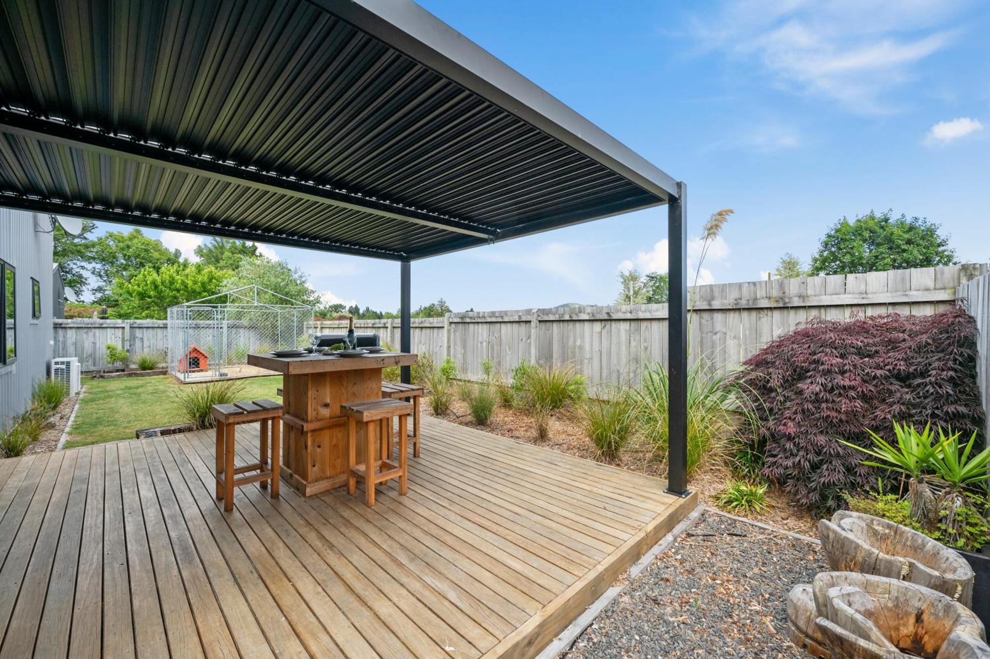 Holiday home The Tin Hut - *